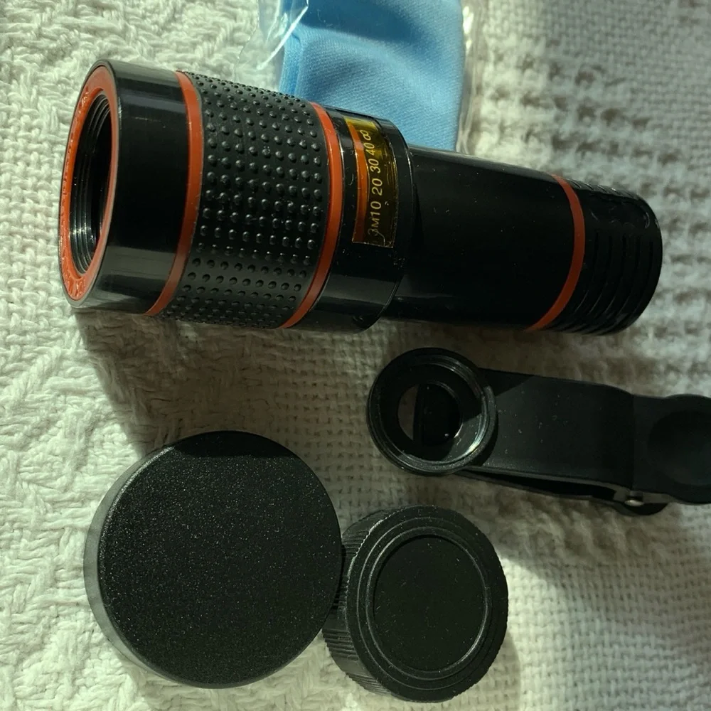 Monocular single lens for 12X magnification & cell phone clip for closeup photos
